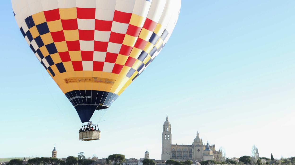 Imagen de archivo de un globo aerostático