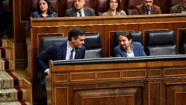 Pedro Sánchez da voz a Pablo Iglesias en la mesa de negociación con el Gobierno de Quim Torra