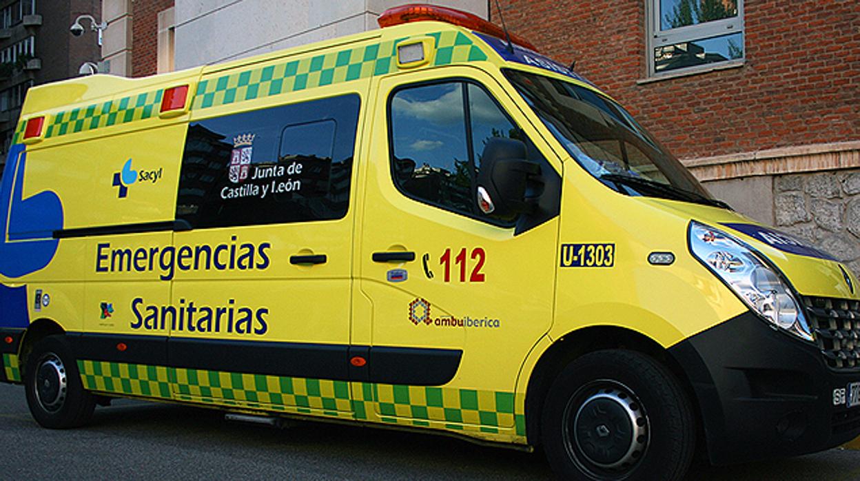 Imagen de archivo de una ambulancia de Emergencias Sanitarias