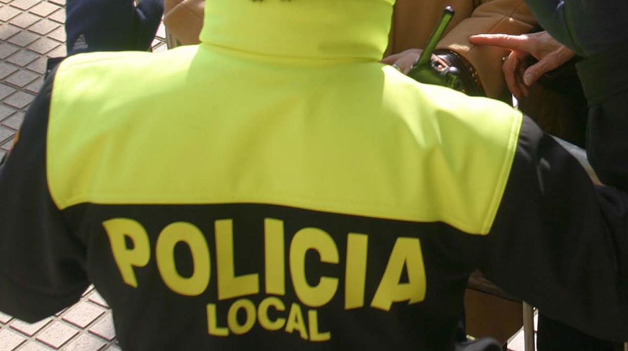 Los arrestos han sido practicados por agentes de la Policía Local