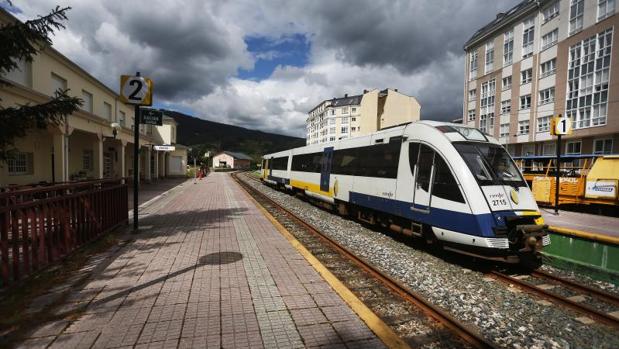 Descarrila un tren en el municipio coruñés de Mañón