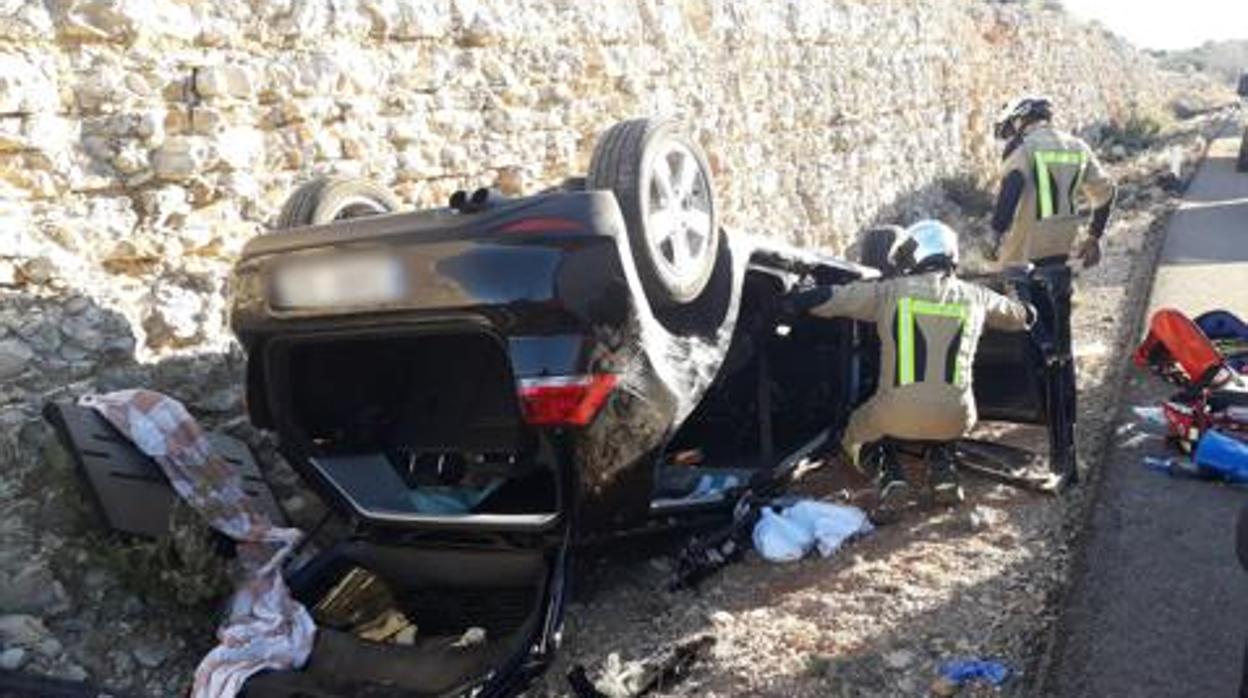 Estado en que quedó el vehículo, en el que solo viajaba el conductor, que resultó herido grave