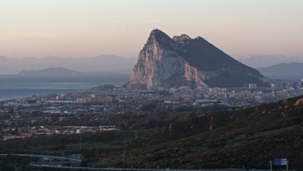 El futuro de Gibraltar después del Brexit empieza a jugarse en Algeciras
