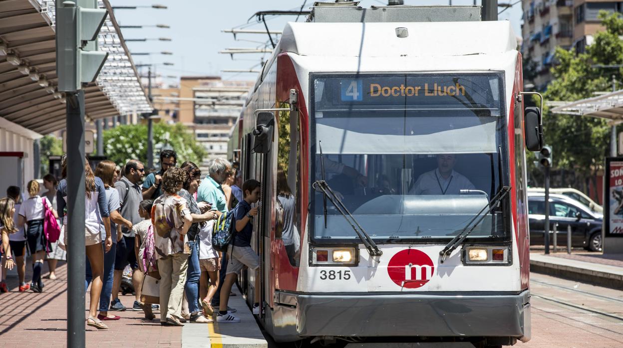 Imagen del tranvía del Metro de Valencia