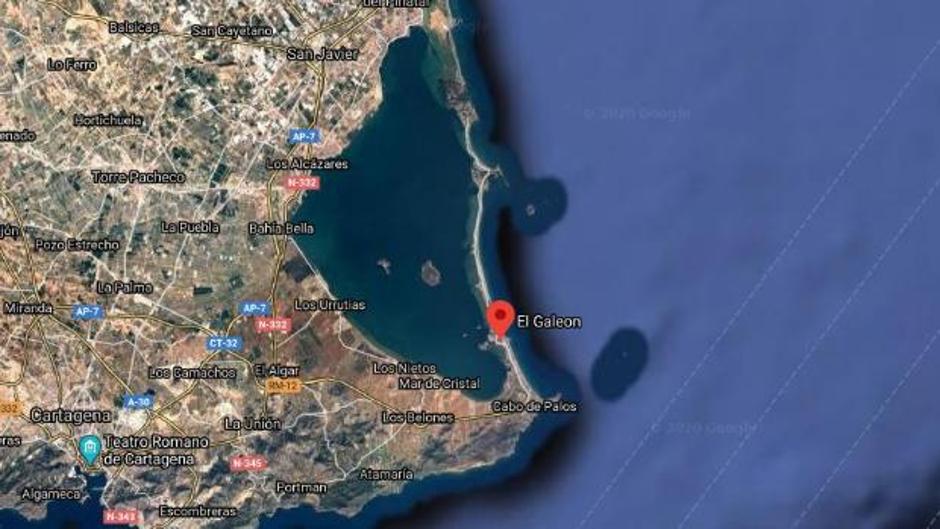 Un avión del Ejercito del Aire se estrella en La Manga del Mar Menor