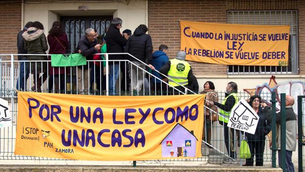 Un informe de la ONU permite paralizar por quinta vez un desahucio en Zamora