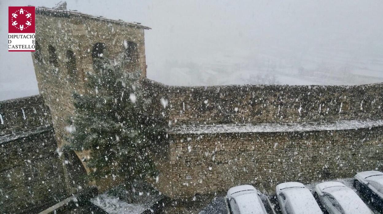 Imagen de la nieve en la localidad de Morella