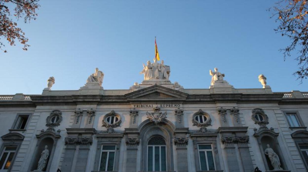 Fachada del Tribunal Supremo, en Madrid