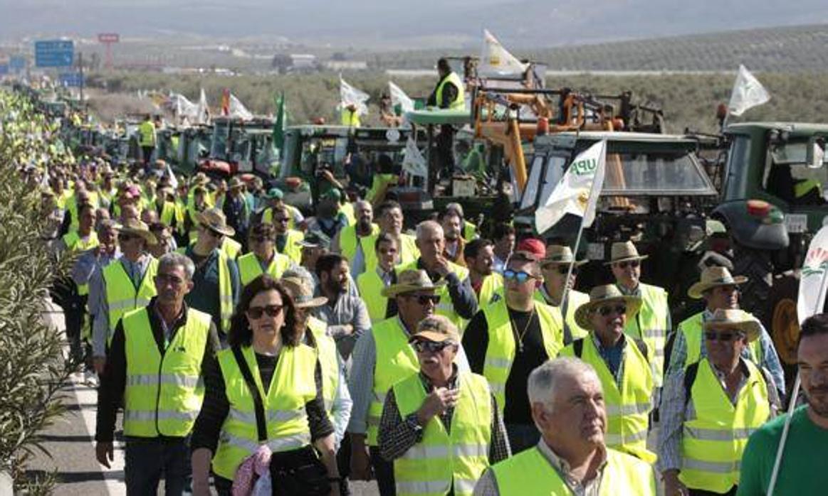 En la imagen de archivo una de las protestas celebradas este mes por los agricultores y ganaderos de la región