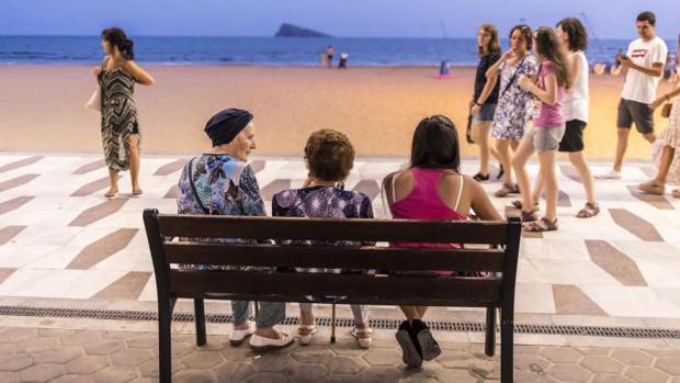 Los hoteles de Benidorm piden una compensación por la suspensión de los viajes del Imserso