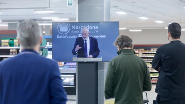 Juan Roig: «El abastecimiento de los productos en Mercadona está asegurado pese al coronavirus»