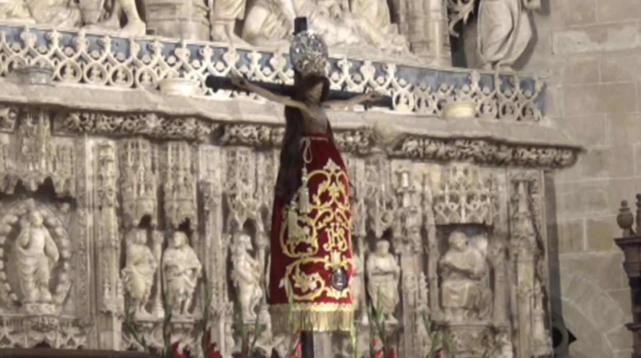 Imagen del Santo Cristo de los Milagros, en la catedral de Huesca