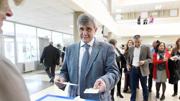 García Marín repetirá como rector de la Universidad de León