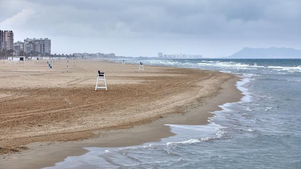 Ayuntamientos de toda la Comunidad Valenciana cierran sus playas para combatir el coronavirus