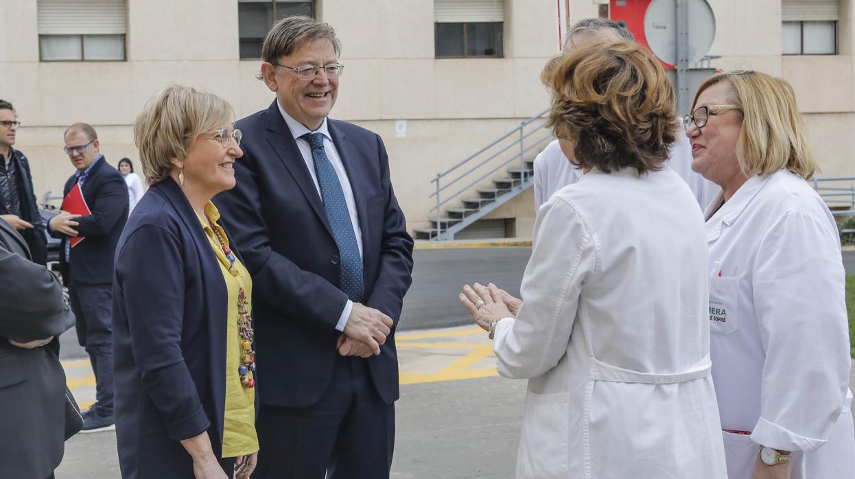 La consellera de Sanidad, Ana Barceló, y el presidente de la Generalitat, Ximo Puig, durante una visita al Cicu