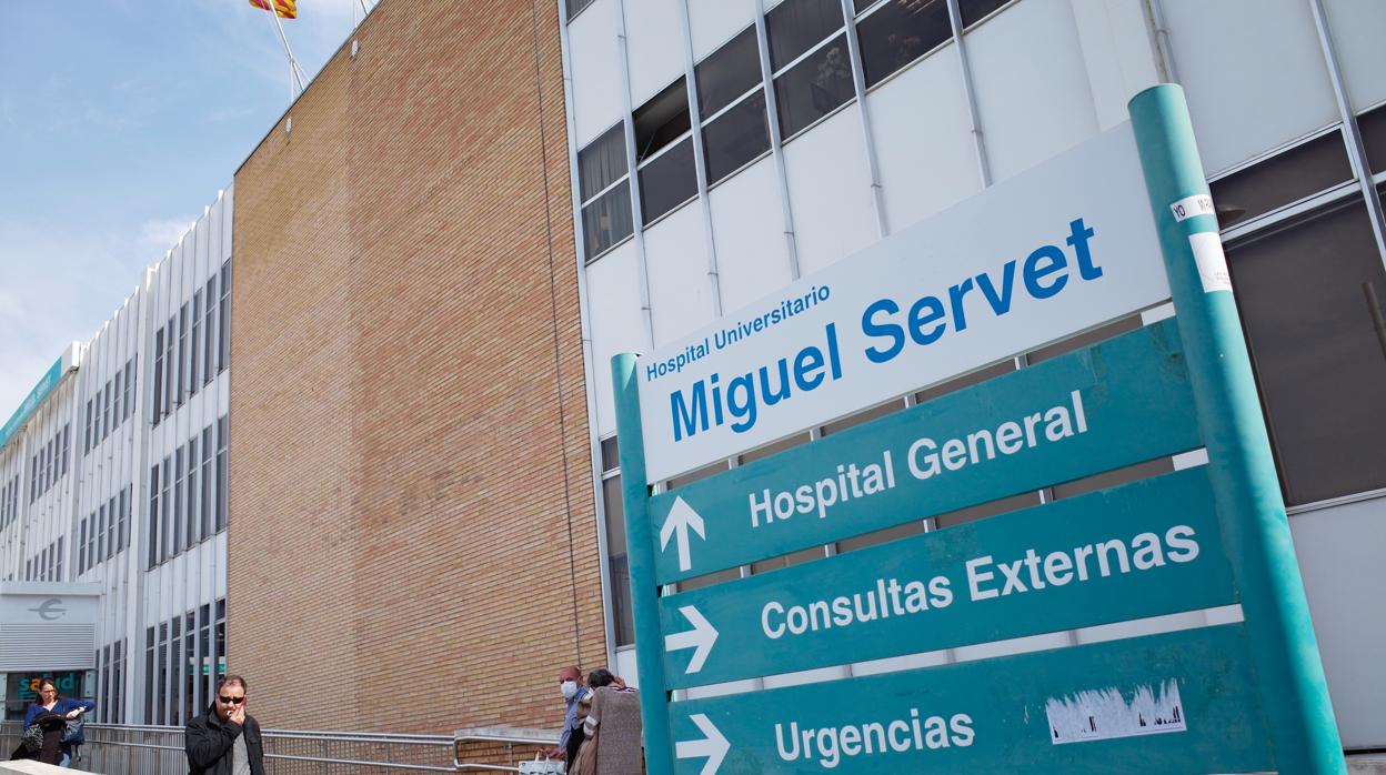 Hospital Miguel Servet de Zaragoza, uno de los hospitales que concentra la mayor parte de los casos graves por coronavirus que permanecen ingresados