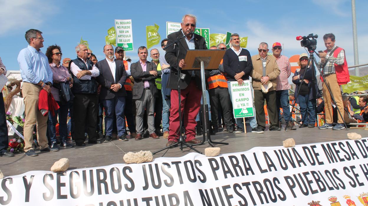 Eladio Aniorte, durante la última protesta de agricultores alicantinos