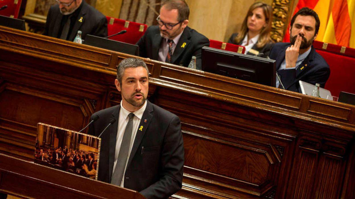 El nuevo consejero, en el Parlament de Cataluña