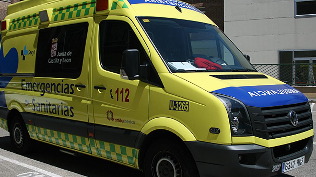 Imagen de archivo de una ambulancia de Emergencias Sanitarias