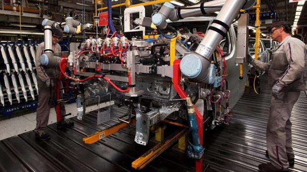 PSA plantea un ERTE para sus 7.000 de la planta de Vigo