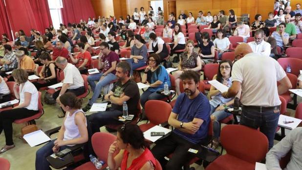 Los sindicatos urgen a Educación que aclare si va a haber oposiciones