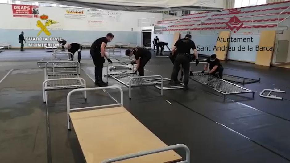La Guardia Civil levanta un hospital de campaña en Sant Andreu de la Barca (Barcelona)