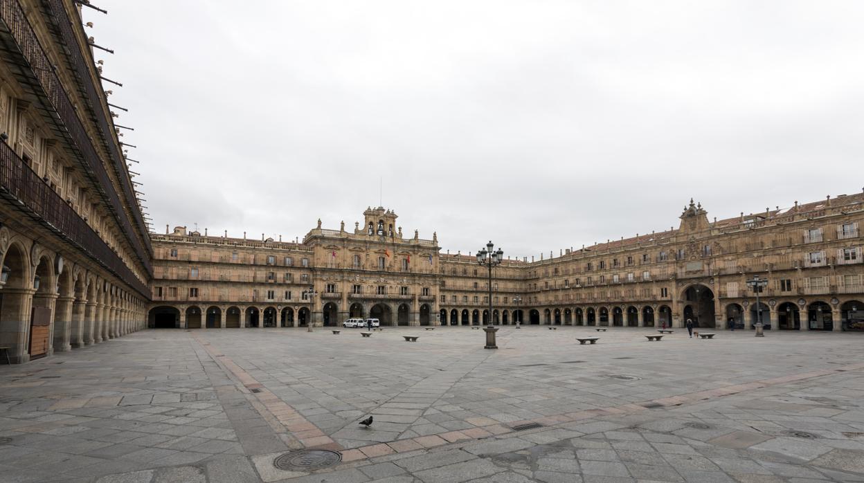 La Plaza Mayor de Salamanca, vacía en estado de alarma