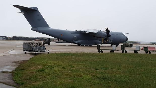 Llega a Madrid el avión A400M del Ejército con 14 toneladas de material sanitario procedente de China