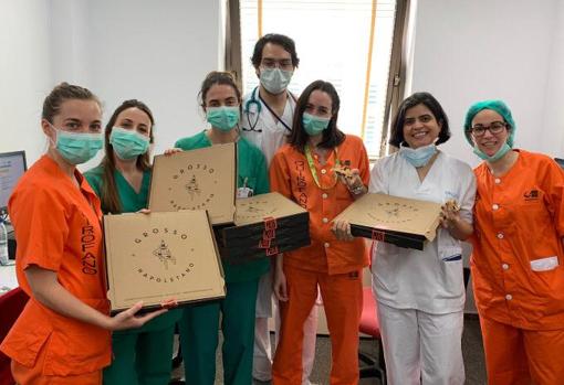 Aplausos, alimentos y magia para vencer en la lucha frente al coronavirus