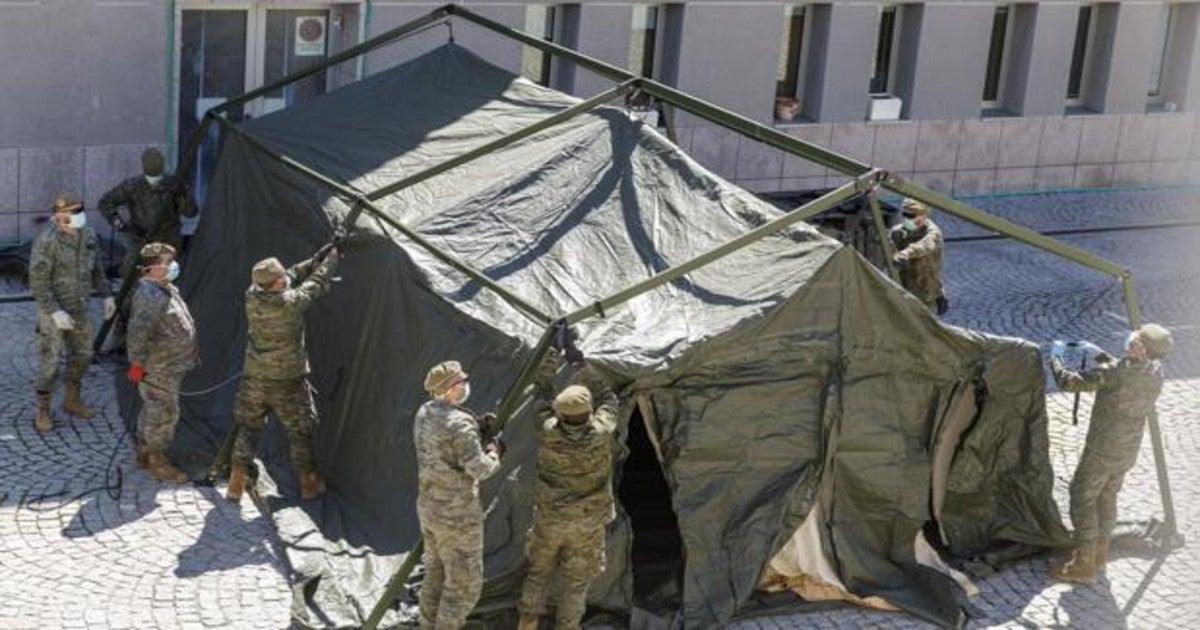 Hospital de campaña levantado por el Ejército junto al centro hospitalario segoviano