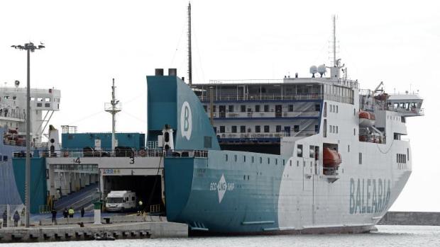 Marruecos se adjudica aguas cercanas a Canarias que España reclama