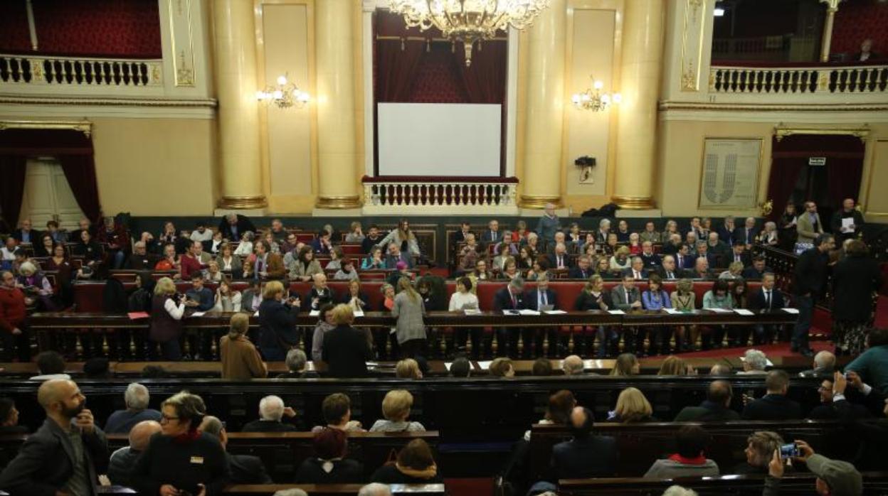 Los senadores socialistas cederán parte de su sueldo para luchar contra el coronavirus