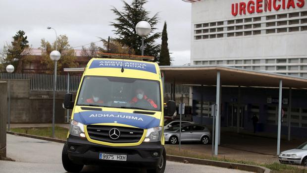 Casado baja la alarma de los hospitales de Soria y Segovia mientras sus alcaldes exigen más medios