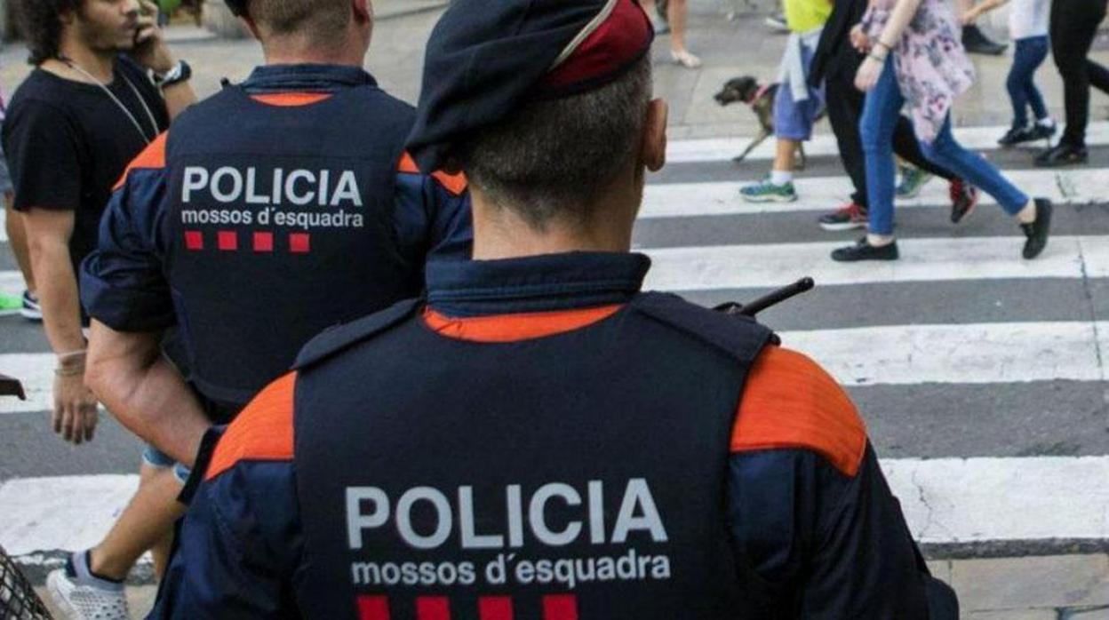 Los agentes detuvieron al hombre, quien fue puesto a disposición judicial