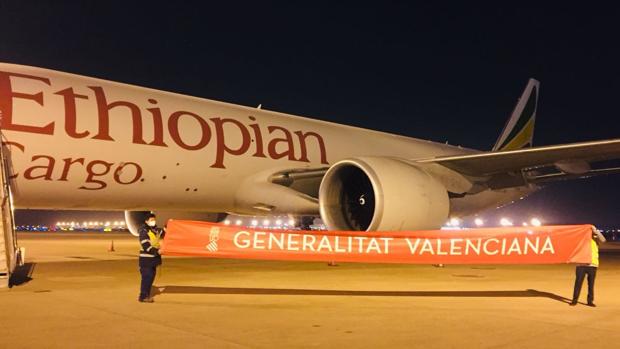 Coronavirus: el quinto avión con material sanitario para Valencia supera las 76 toneladas de productos