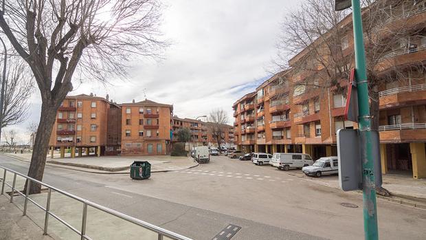 Un hombre es apuñalado en la espalda en una calle del barrio de las 600 de Albacete