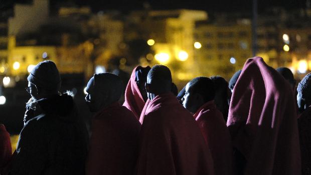 Inmigración en un mes de confinamiento: 18 pateras y 829 inmigrantes