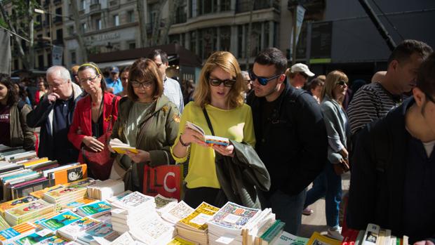 Parón en la industria editorial: un Día del Libro sin Sant Jordi ni novedades literarias