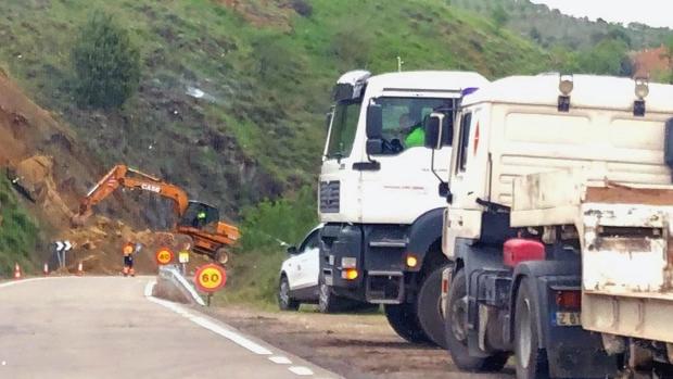 El desprendimiento junto al embalse de Muarroya obliga a hacer obras de seguridad en la A-2302