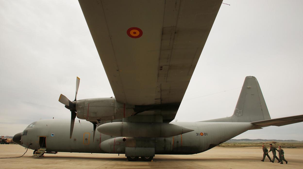 Imagen de archivo de un avión carguero del Ejército del Aire, en la Base de Zaragoza