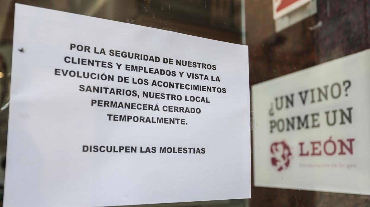 Local de hostelería cerrado en León por la crisis del coronavirus