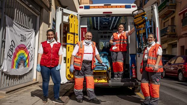 Dos voluntarios recuperados de coronavirus: «Nos sentíamos mal por la impotencia de no poder ayudar»