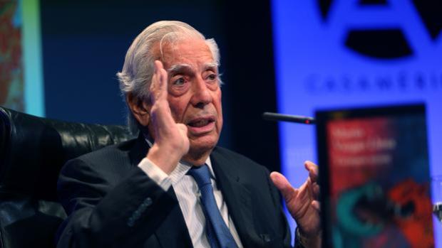 Vargas Llosa encabeza un manifiesto por la democracia y contra el autoritarismo en tiempos de coronavirus