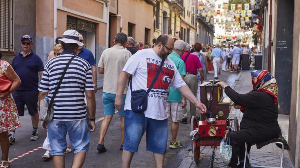 Las fiestas de La Paloma que se celebran el 15 de agosto en el distrito de Centro