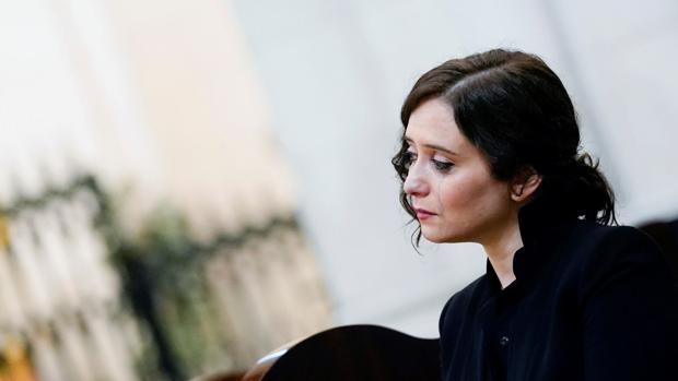 Las lágrimas de Ayuso en la misa por los más de 20.000 muertos del coronavirus en España