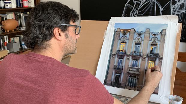 El pintor al que el confinamiento enseñó a mirar por la ventana: «Las luces encendidas son esperanza»