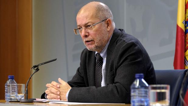 Igea, a Sánchez: «Es tarea de todos sacar el país adelante. Sin imposiciones, sin exclusiones»