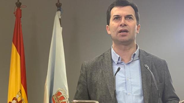 Caballero calienta motores electorales y se incluye en su comité de expertos económicos