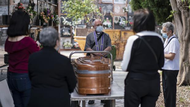 «Duele, pero lo vivimos con mucha paz»: el último adiós en una congregación religiosa afectada por el Covid-19