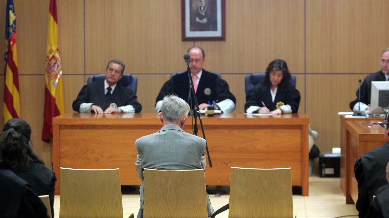 El anestesista Juan Maeso durante la vista sobre su condena